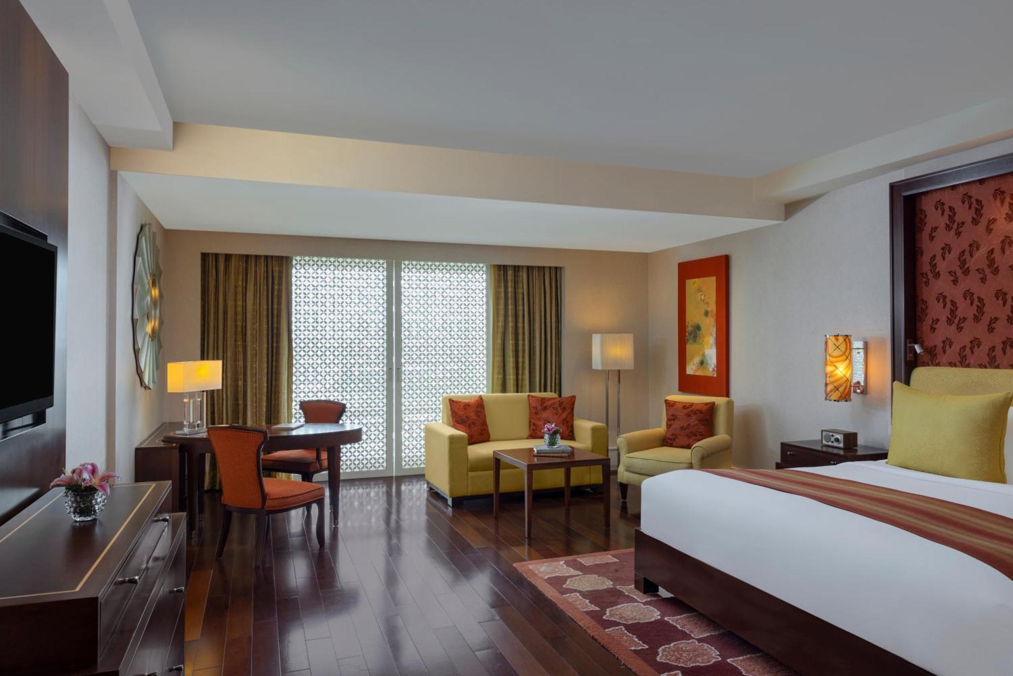 The Ritz - Carlton, Bangalore Exterior photo
