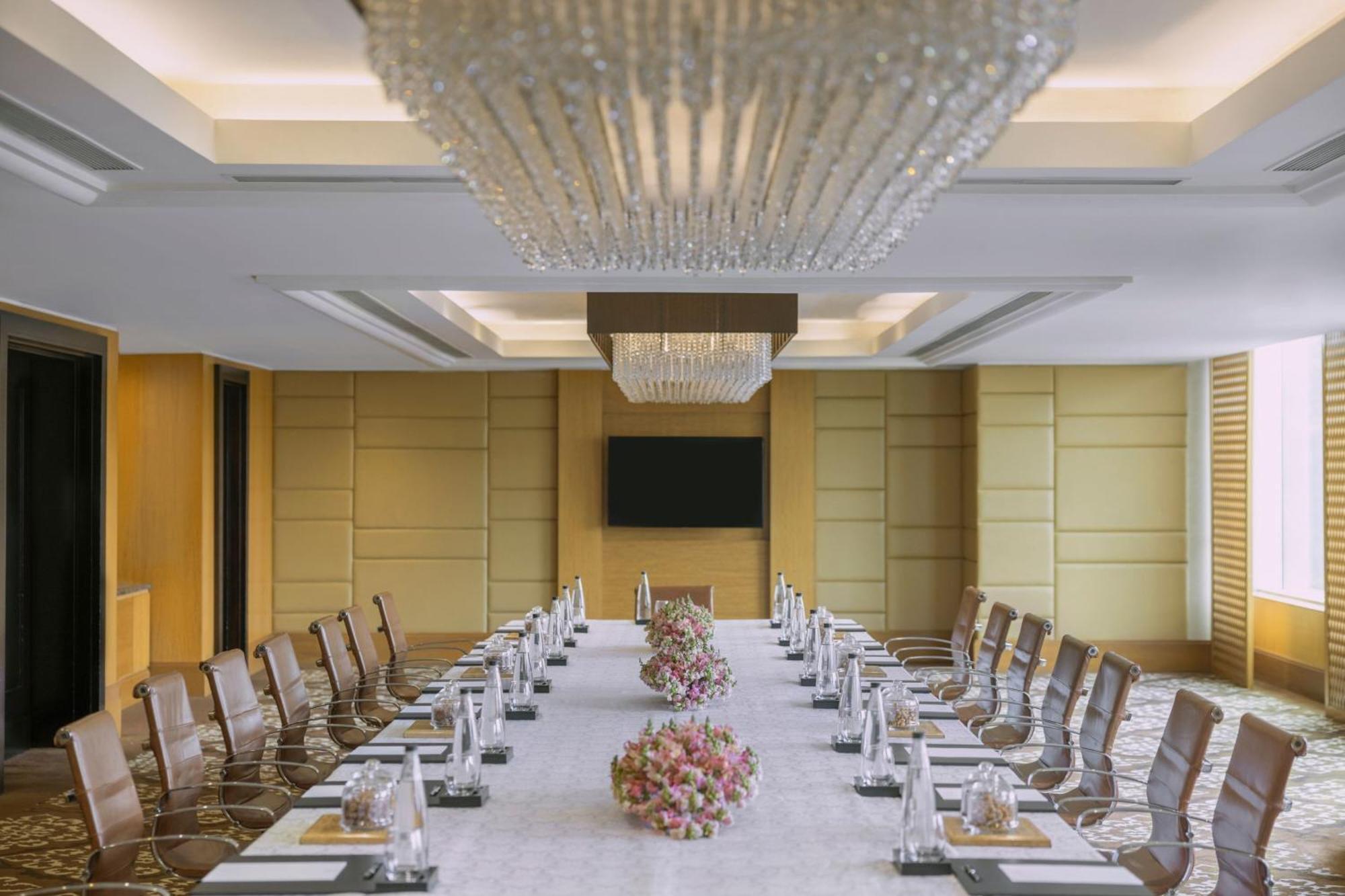 The Ritz - Carlton, Bangalore Exterior photo